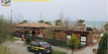 Sequestrato stabilimento balneare abusivo a Strongoli