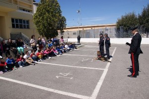Visita scuola 'Bevilacqua' dai Carabinieri