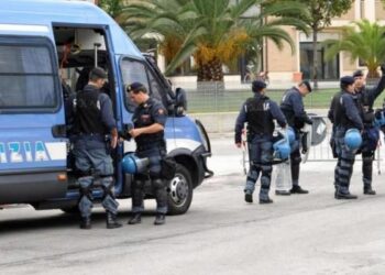 Gravato da ‘Daspo’ va comunque allo stadio, arrestato 30enne nel reggino