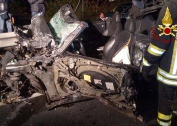 SS106, terribile incidente nel reggino: violenta carambola e diversi feriti