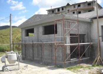 Sequestrato fabbricato abusivo a Roccabernarda