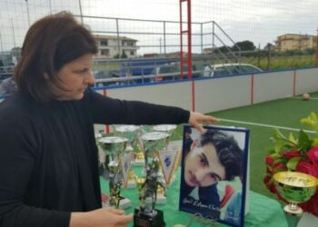 Giovani calciatori in campo a Ciro’ Marina per ricordare Giuseppe Strancia