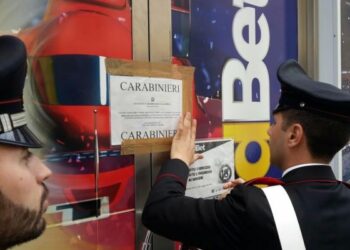 Minori nella sala scommesse, locale chiuso per 10 giorni a Crotone