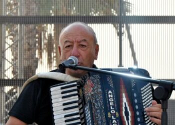 Dalla Calabria 10 suonate con fisarmonica per gli Europei di Francia