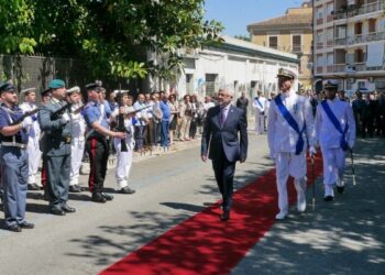 Festa della Repubblica, a Crotone sfilano i militari
