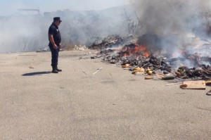 Fiamme e rifiuti speciali