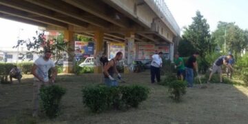 Decoro urbano a Ciro’ Marina, ci pensano i cittadini e le associazioni