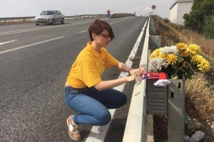 Sciarpa del Crotone sulla SS106