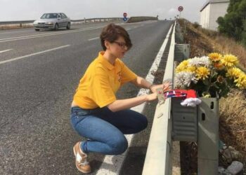 Ripristinata la sciarpa del Crotone sulla SS106