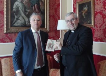Rossano, il neo sindaco incontra il vescovo Satriano