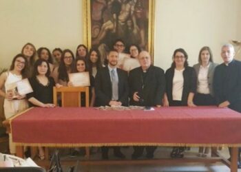 Chiesa Santa Chiara a Crotone, opuscolo dagli studenti del Pitagora