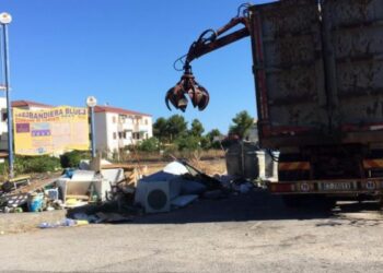 Cariati, ripulita discarica abusiva in Via Santa Maria