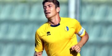 Crotone calcio, il trequartista Andrea Mazzarani torna in rossoblù
