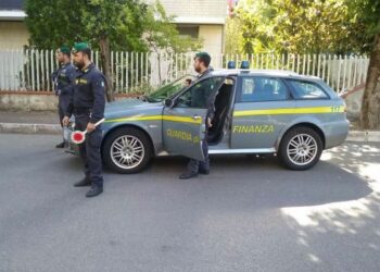 Droga in auto e nei pacchetti di sigarette, 50 denunce nel cosentino