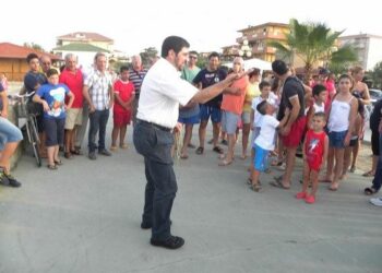 Domenica ‘I jochi i ra ruga’ a Strongoli marina