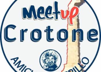 Crotone, Meetup “Amici Beppe Grillo”: tuteliamo i bagnanti dal mare inquinato