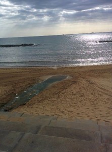 un tratto di mare di crotone