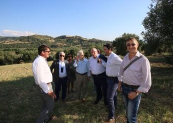 Cimitero dei migranti a Tarsia, Oliverio: ‘simbolo della Calabria che accoglie’