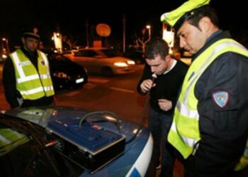 Ubriachi alla guida: 3 denunce e 7 patenti ritirate a Crotone