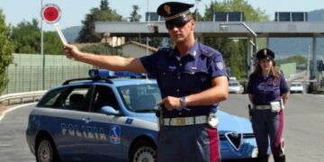 Truffa dei bollettini postali falsi a Crotone, 19 indagati