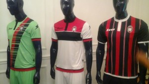 le nuove maglie del crotone per la A