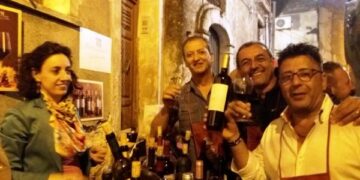 Ciro’, paralizzata dall’arrivo di oltre quattro mila turisti