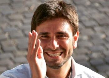 Di Battista in tour in Calabria per dire no al Referendum