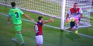 Prima giornata serie A Tim, pitagorici sconfitti a pochi minuti dal termine