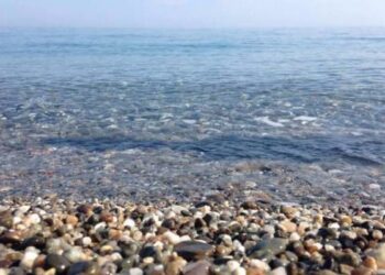 Balneazione, a Crucoli valori oltre il limite vicino torrente Cassia