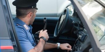 Anziani soli a Ferragosto, oltre 700 chiamate al 112: controlli nel weekend a Crotone