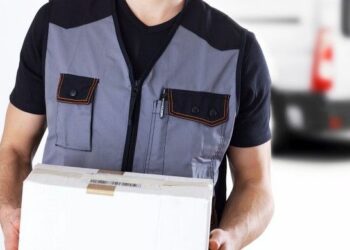 Simula rapina da parte di extracomunitario, denunciato corriere a Vibo