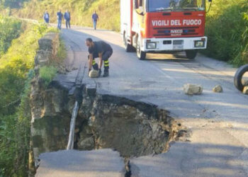 Crolla ponte, comune di Petilia Policastro isolato