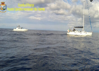 Migranti, 5.000 dollari per arrivare in Italia: sbarco a Catanzaro Lido