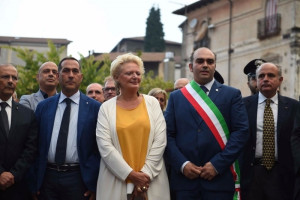 principessa-beatrice-di-borbone-a-mongiana-1