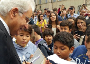 A Mattarella piace la cucina calabrese, visita allo stand nel Salone del Gusto