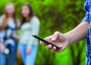 Omerta’ e violenza: apriamo gli occhi e spegniamo i cellulari