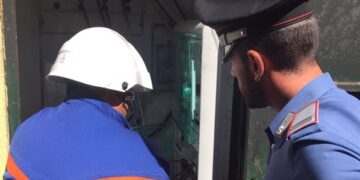 Azienda di Ciro’ Marina allacciata illegalmente alla rete elettrica