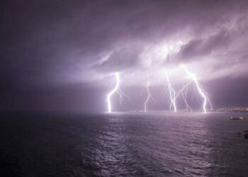 Allerta Meteo in Calabria, il fronte del ciclone si muove verso Sud