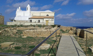 chiesetta-capo-colonna1