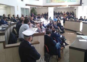 Crotone, Consiglio comunale straordinario per l’aeroporto Sant’Anna