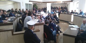 Crotone, Consiglio comunale straordinario per l’aeroporto Sant’Anna