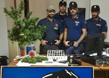 Arrestato spacciatore a Crotone, in garage droga e bilancino