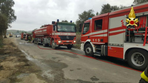 incendio-discarica-a-san-mauro-marchesato3
