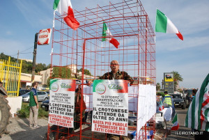 manifestazione-amoruso-per-la-ss106-18-ottobre-2016-1