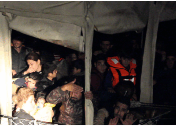 Fermati due Scafisti per lo sbarco dei 125 migranti al Porto di Crotone