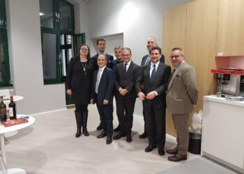 Vino e Lilio aprono settimana lingua italiana a Düsseldorf