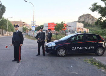 Carabinieri di Petilia Policastro soccorono una minore via Social