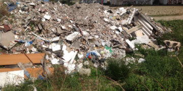 Guardie Ecozoofile, trovata discarica abusiva di rifiuti pericolosi