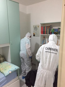 ragazza-uccide-madre-crotone-carabinieri-3