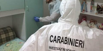 Tragedia familiare a Crotone, ragazza uccide madre